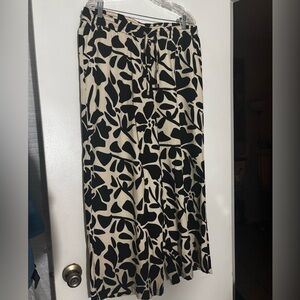 Black and Beige Women's Pant wide leg